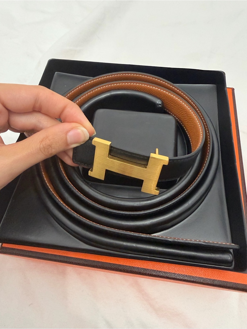 Mini H belt buckle & Reversible leather strap 24 mm - Picture 3 of 8